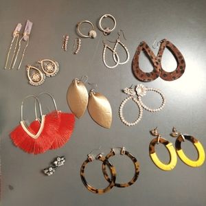 Free pair of earrings with any purchase
